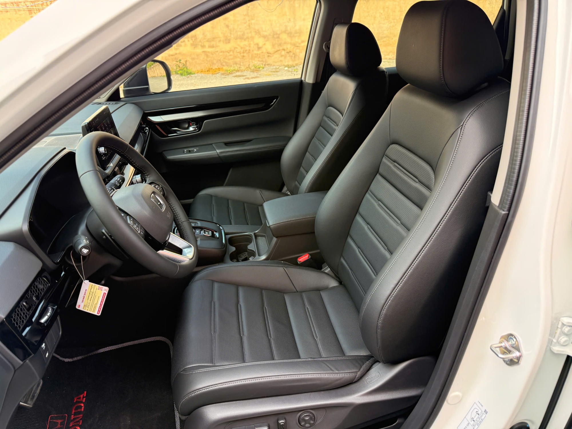 Xe lướt Honda CR-V e:HEV L Hybird 2026 màu trắng 